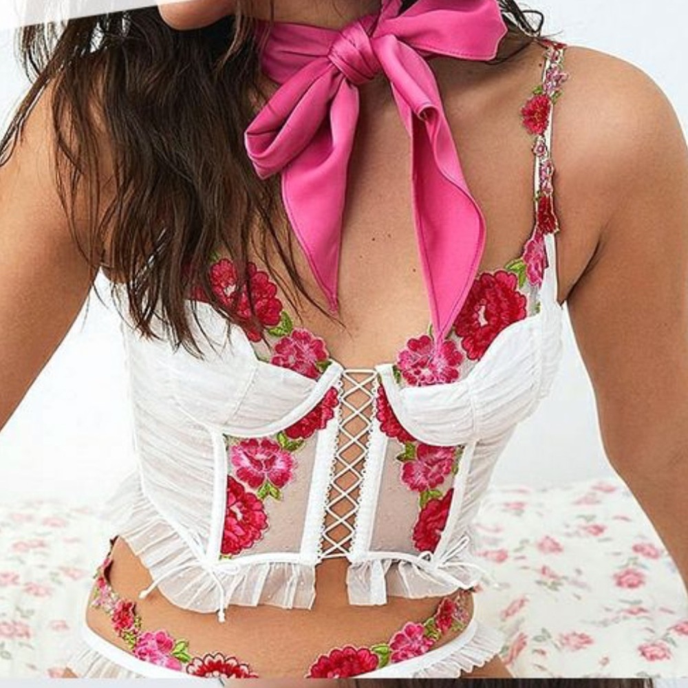 For love and lemons corset top